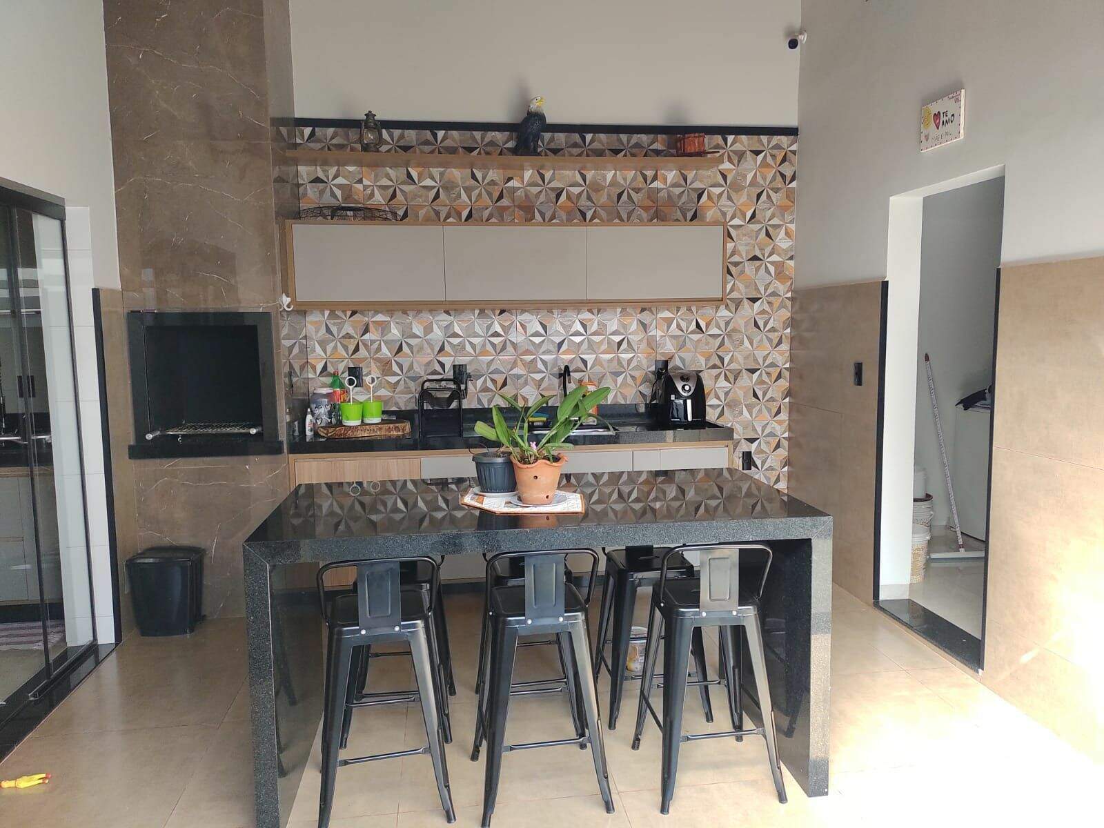 Casa à venda no Jardim Itália: 