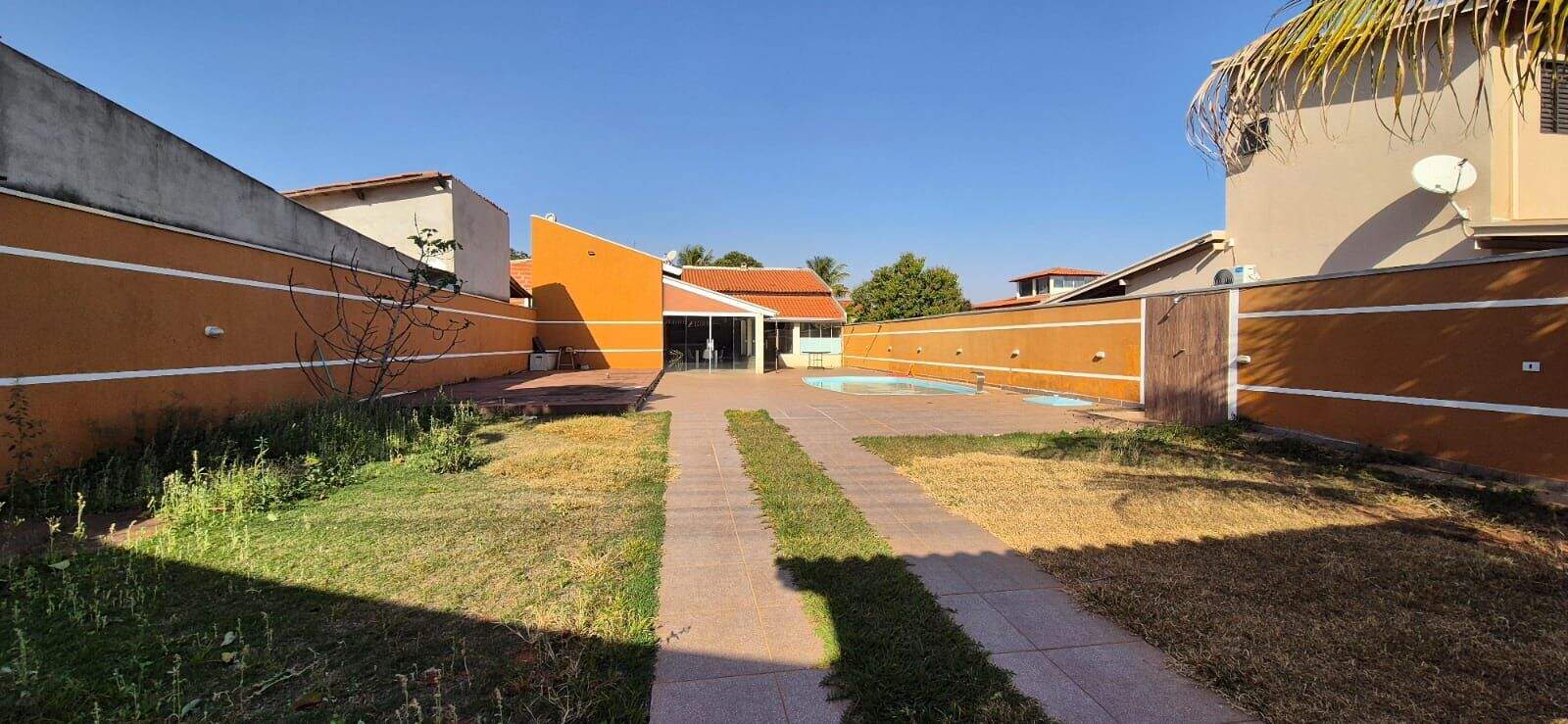 Casa de Condomínio à venda no Rio da Onça: 