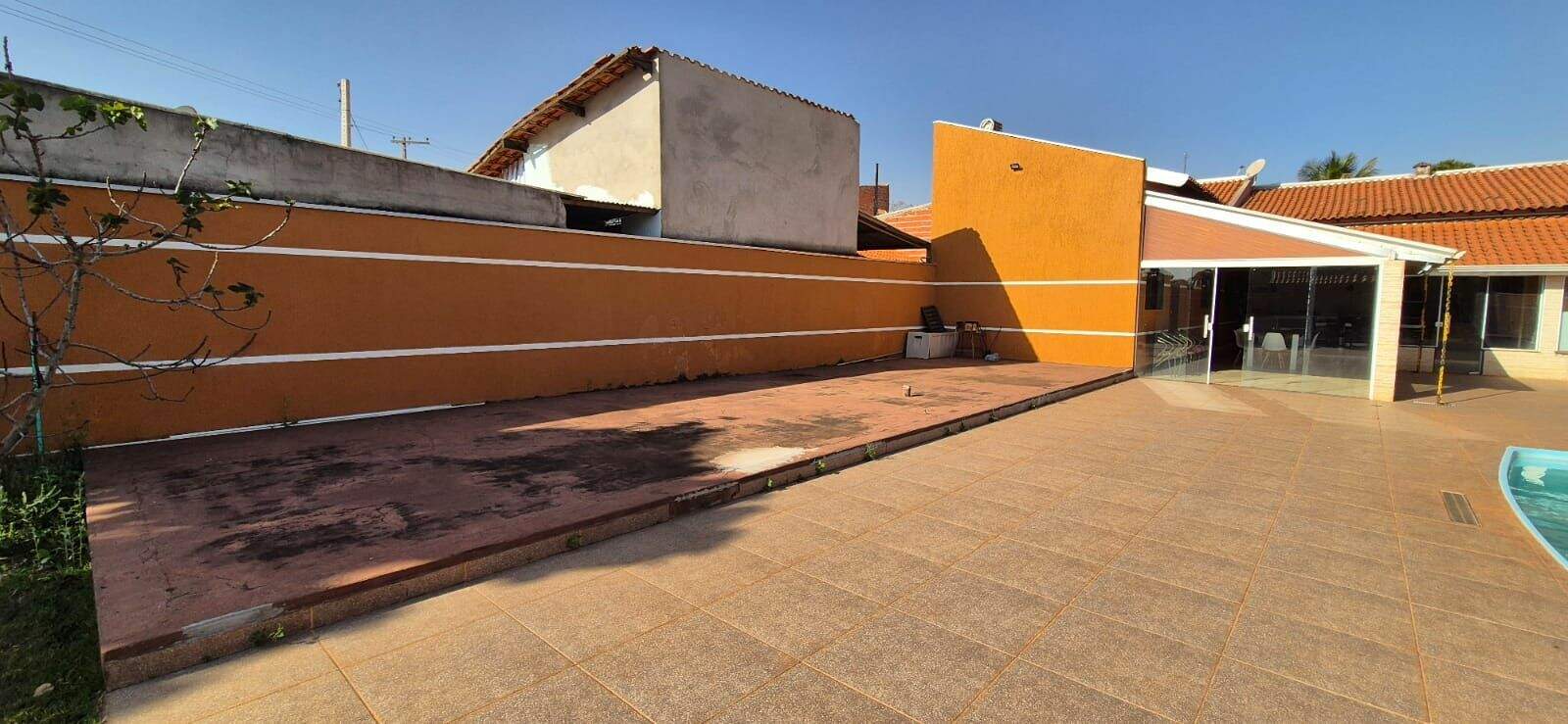 Casa de Condomínio à venda no Rio da Onça: 