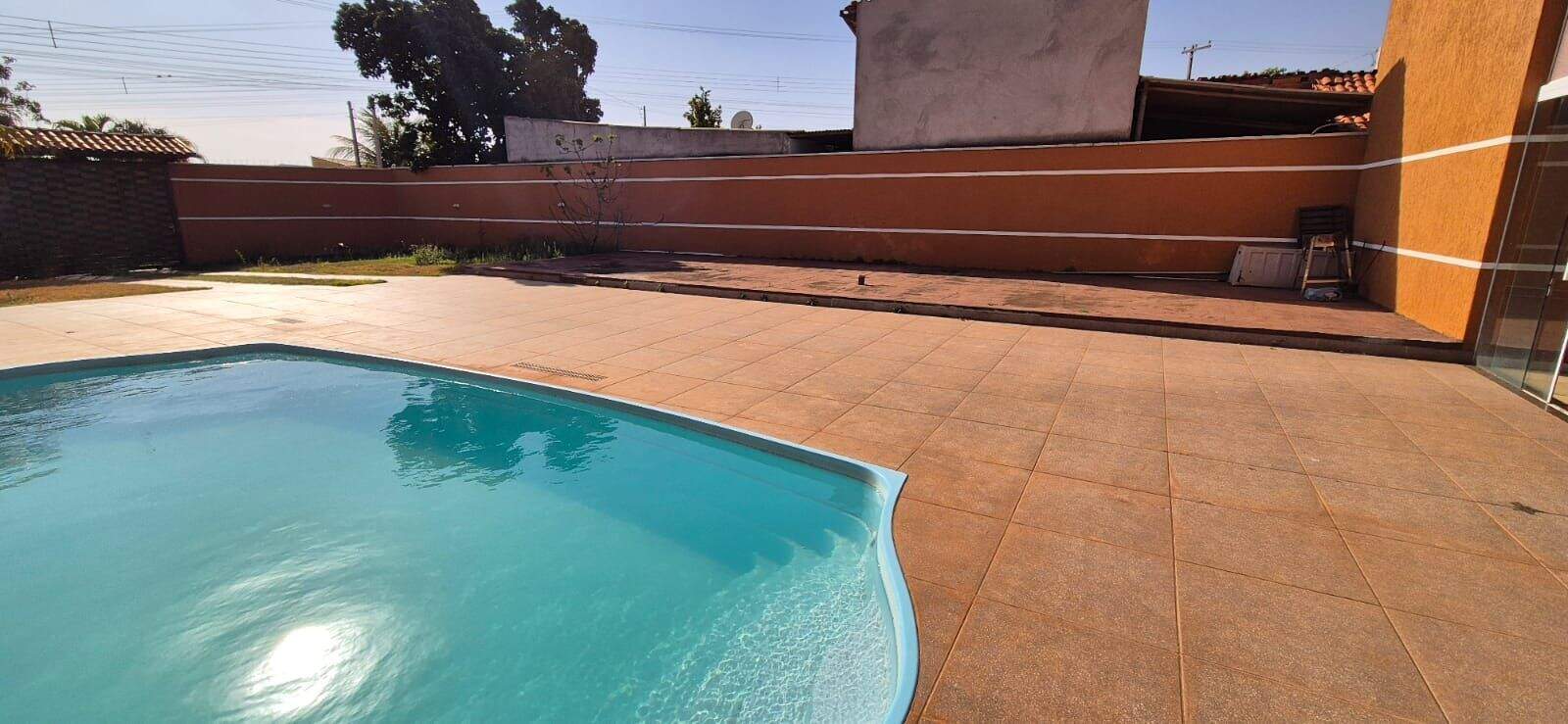 Casa de Condomínio à venda no Rio da Onça: 