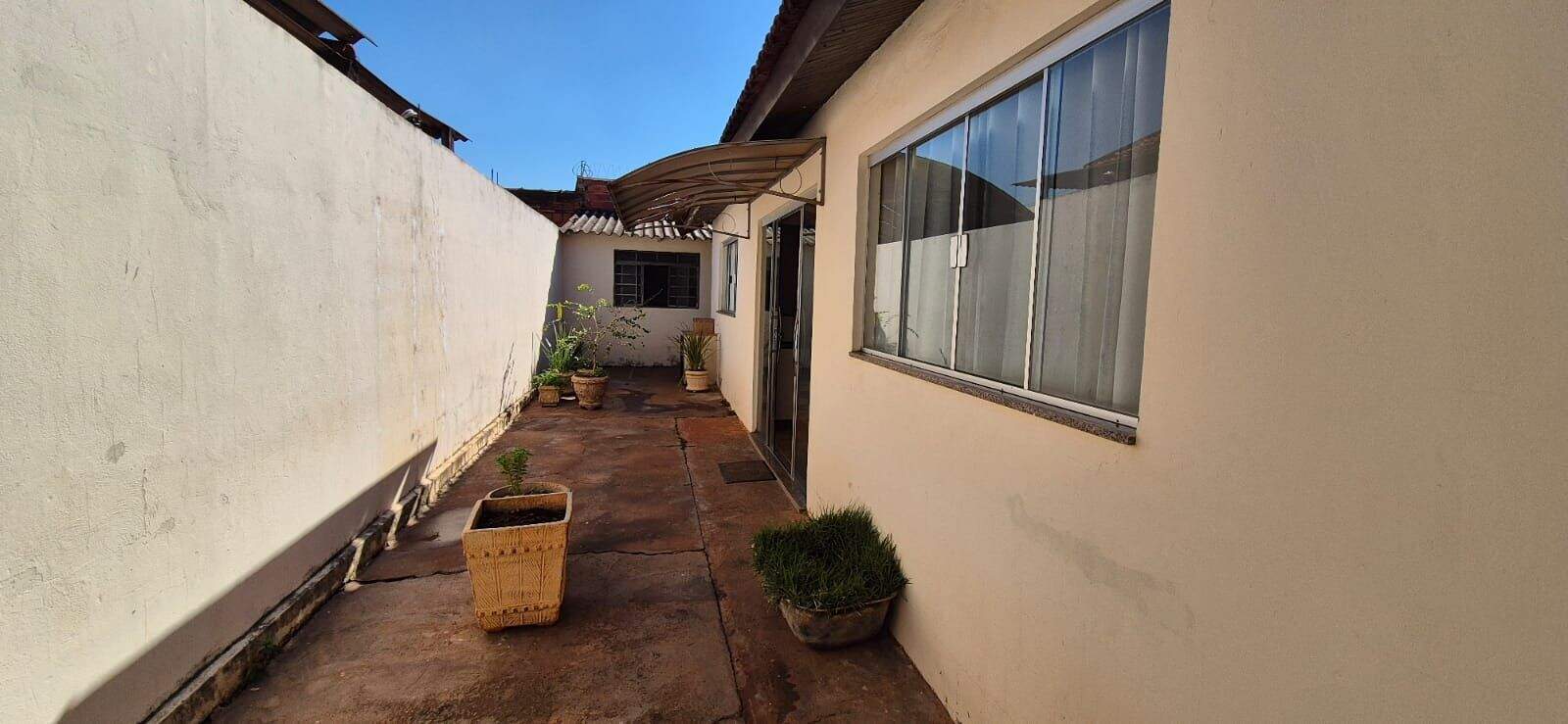 Casa à venda no Conjunto Habitacional Hermes Fernandes Vasques: 
