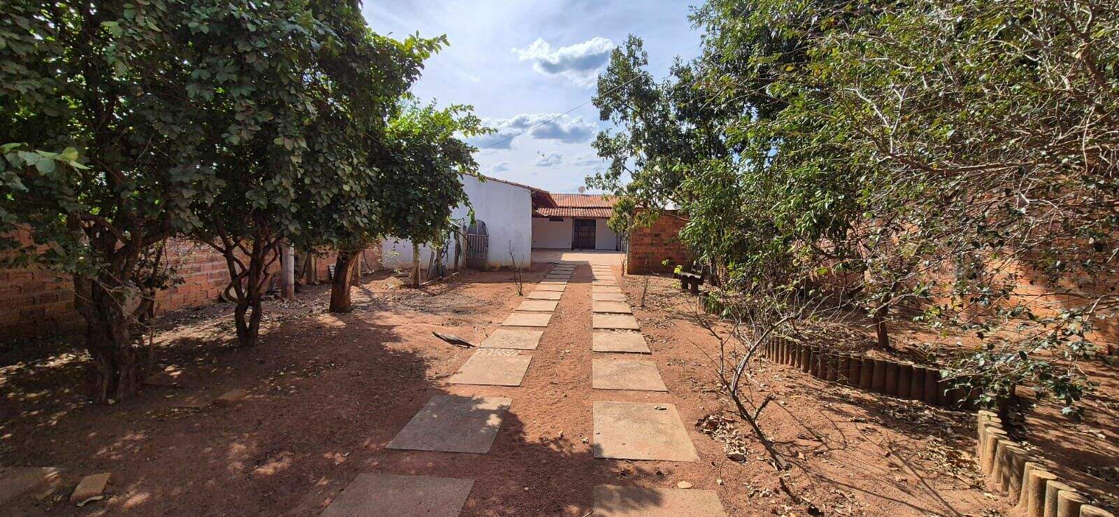 Casa de Condomínio para aluguel no Rio da Onça: 