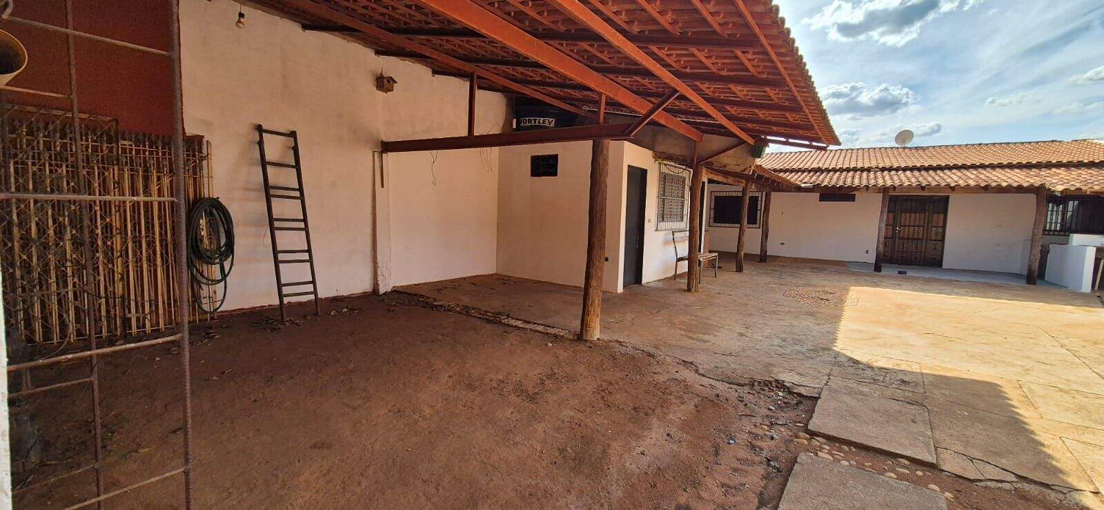Casa de Condomínio para aluguel no Rio da Onça: 