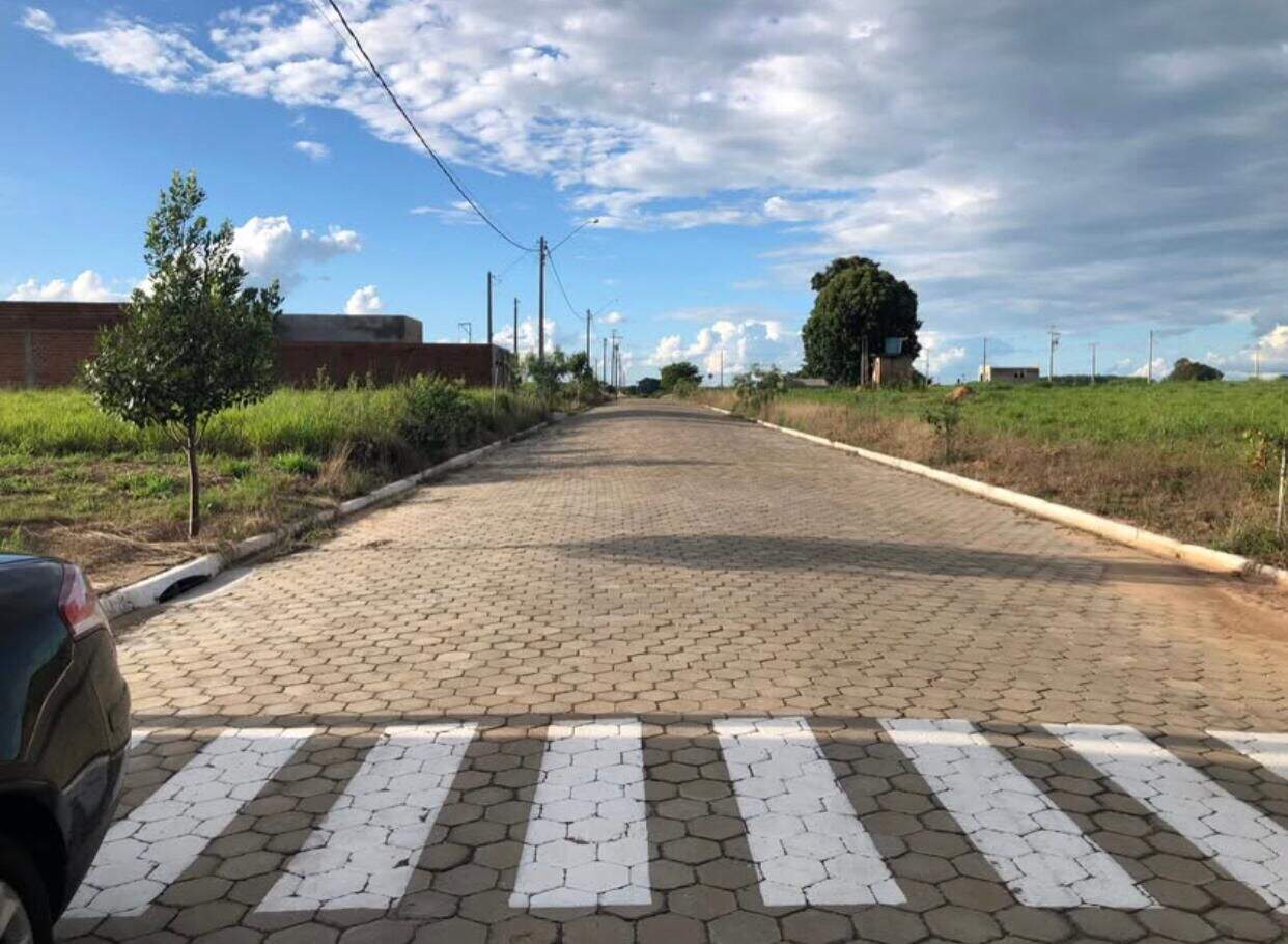Terreno à venda no Residencial e Comercial Pôr do Sol: 