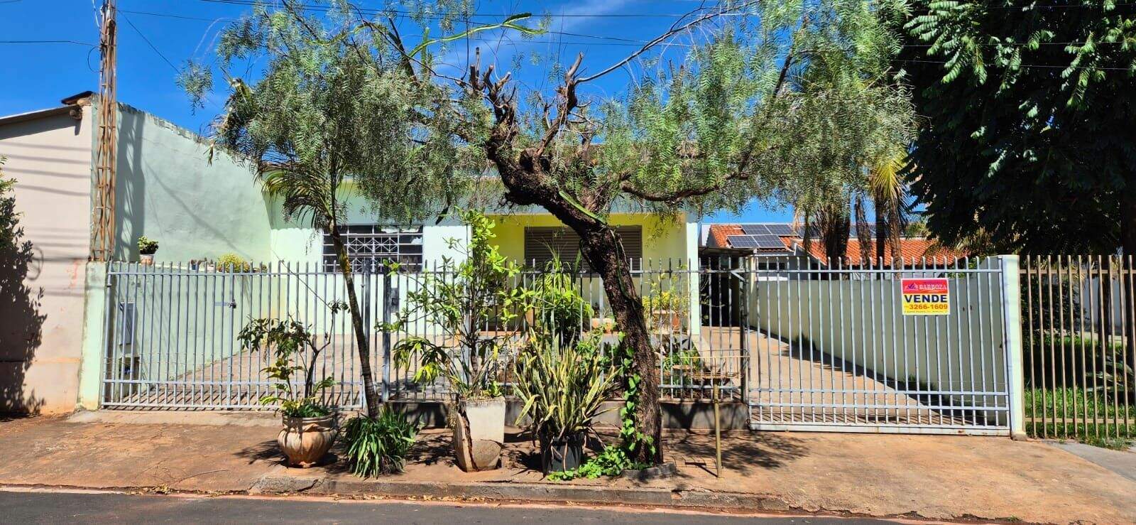 Casa à venda no Centro: 