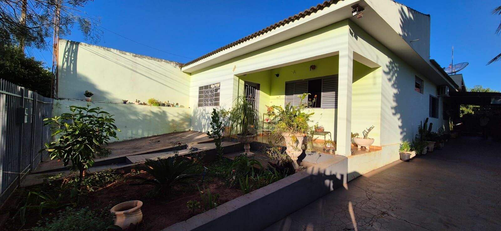 Casa à venda no Centro: 