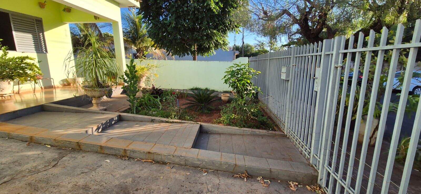 Casa à venda no Centro: 