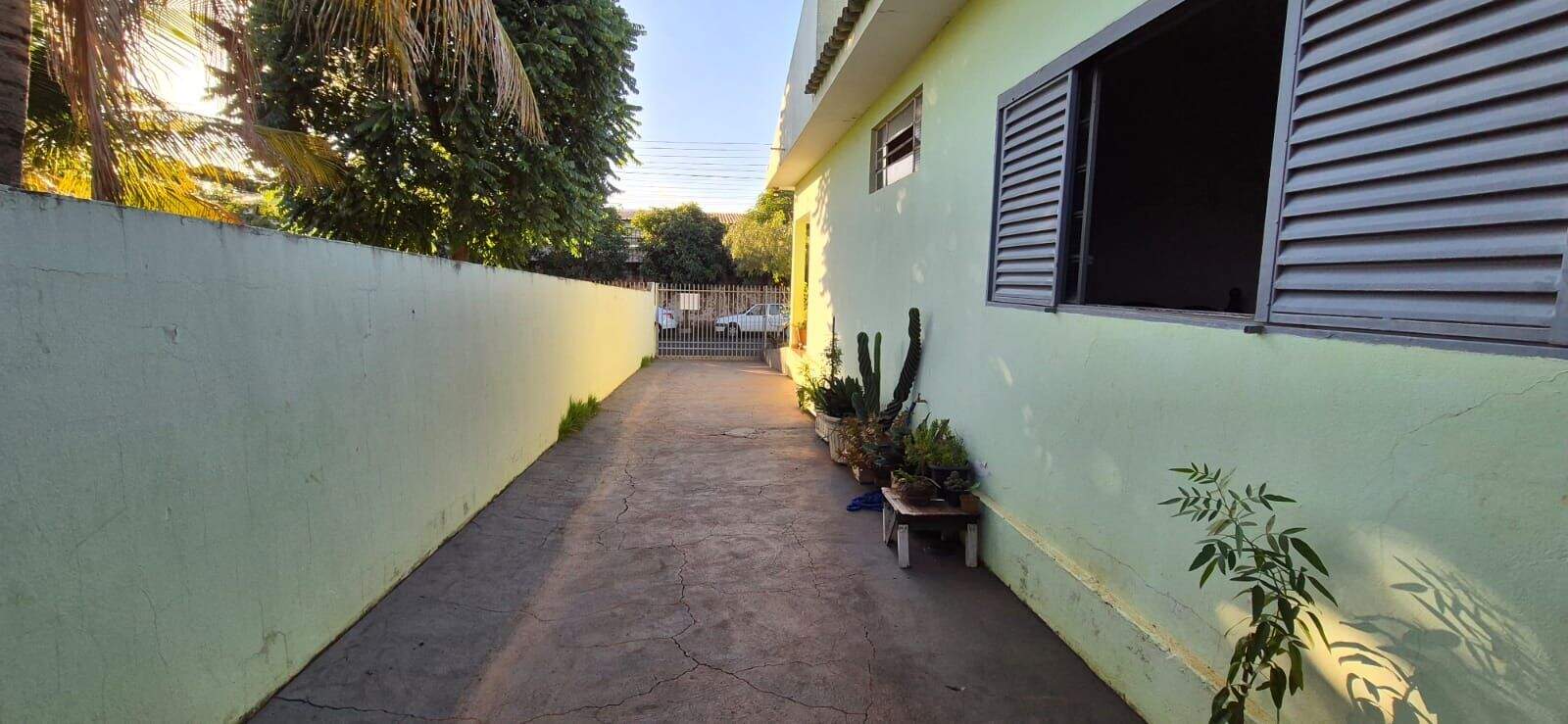 Casa à venda no Centro: 
