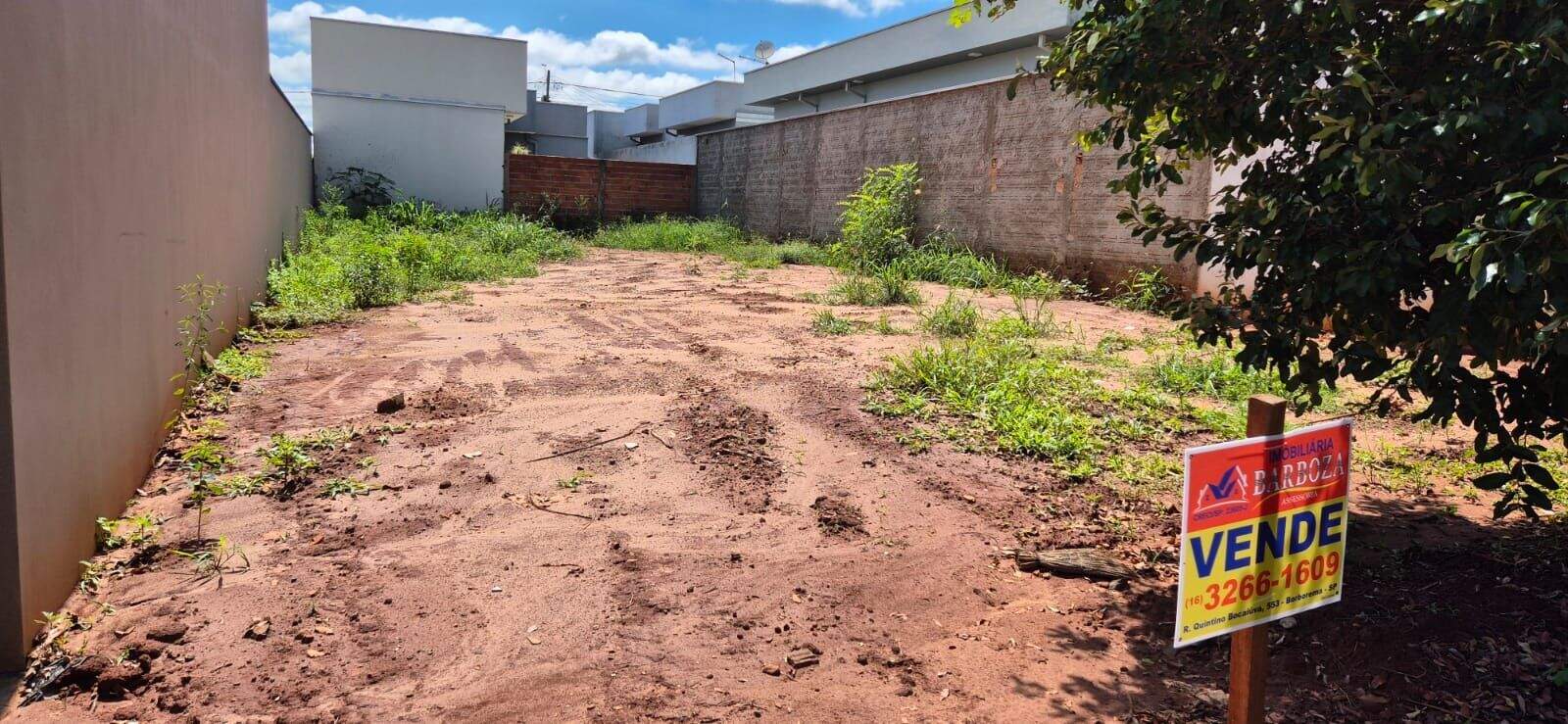Terreno à venda no Jardim do Bosque: 