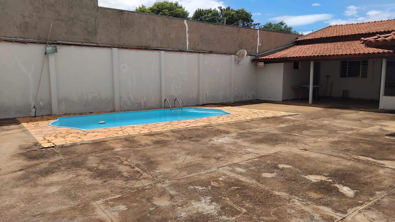 Casa de Condomínio à venda no Zona Rural: 