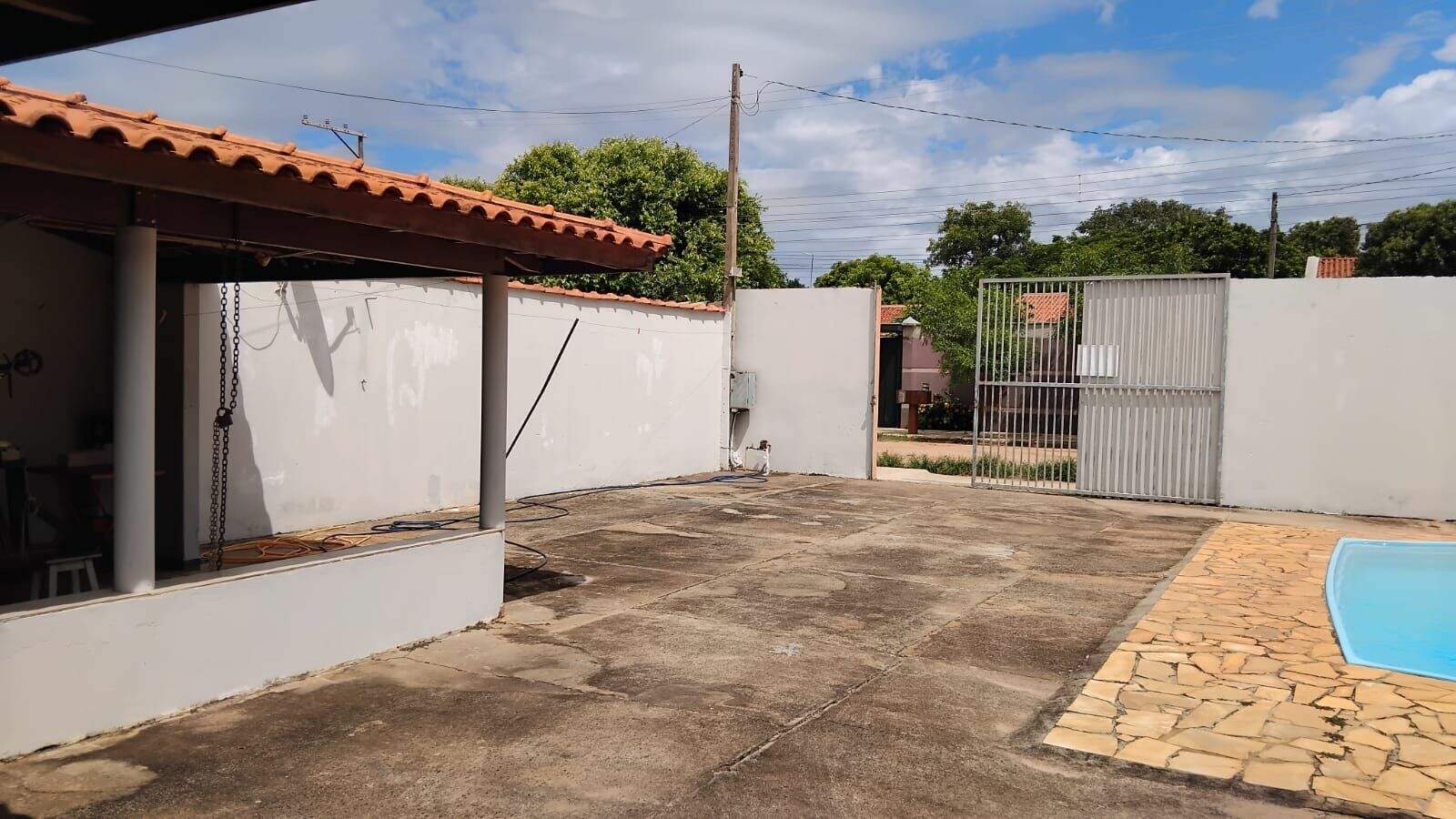 Casa de Condomínio à venda no Zona Rural: 