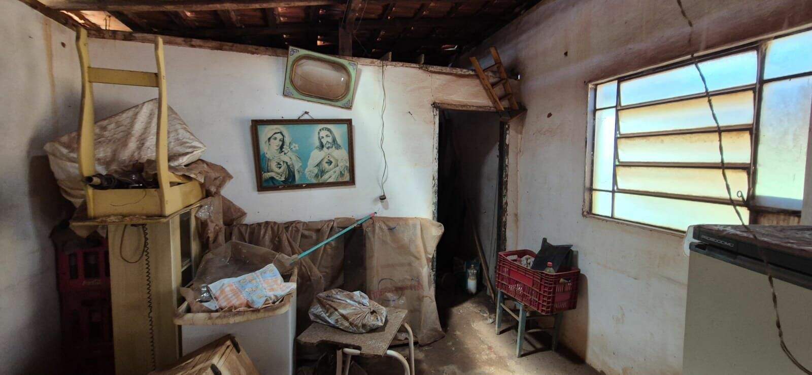 Casa à venda no Conjunto Residencial Maria Cristina: 