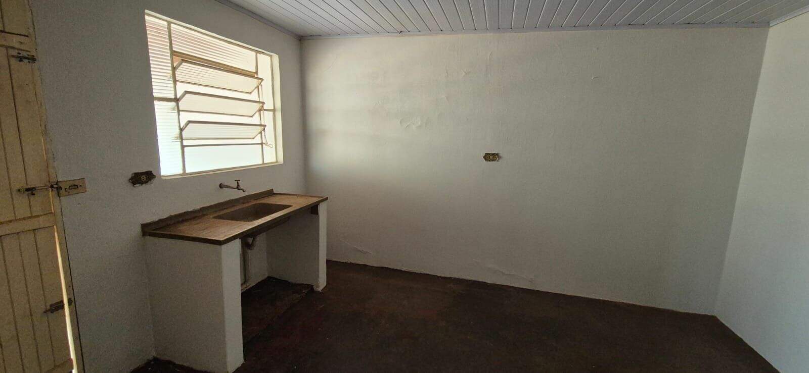 Casa para aluguel no Jardim Ouro Verde: 