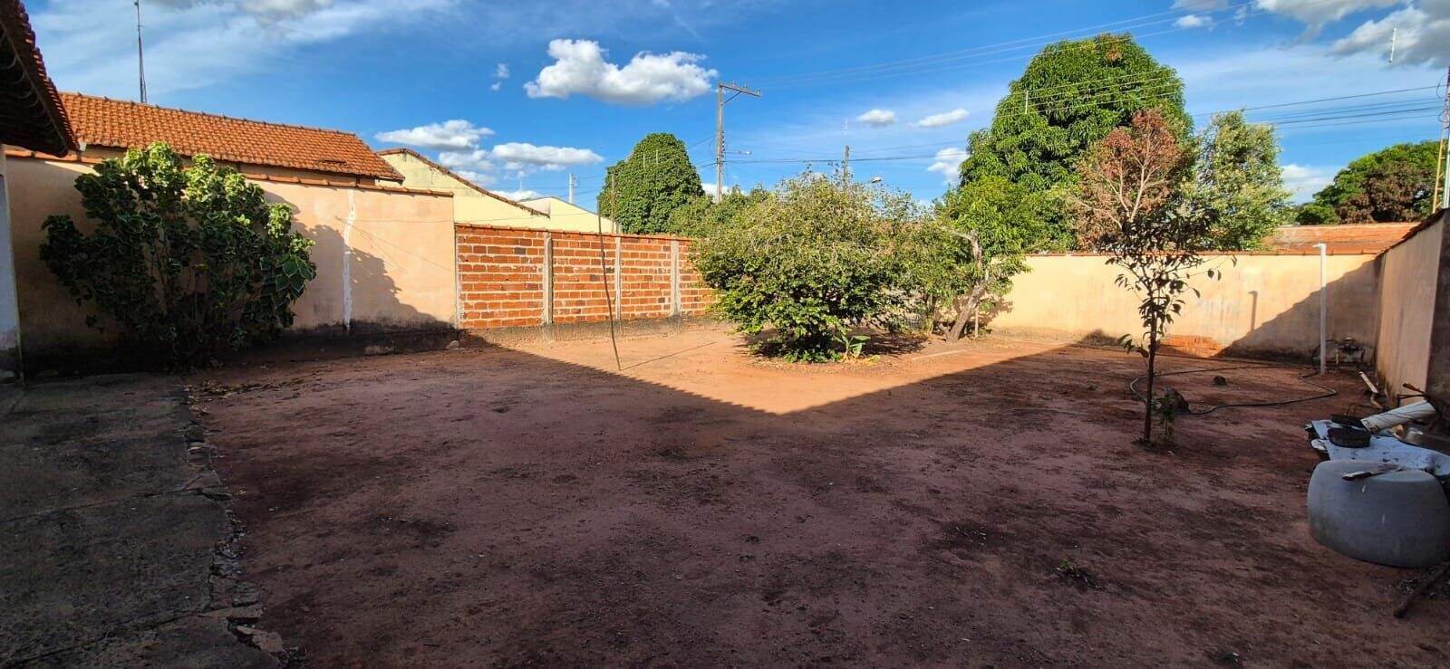 Casa de Condomínio à venda no Zona Rural: 