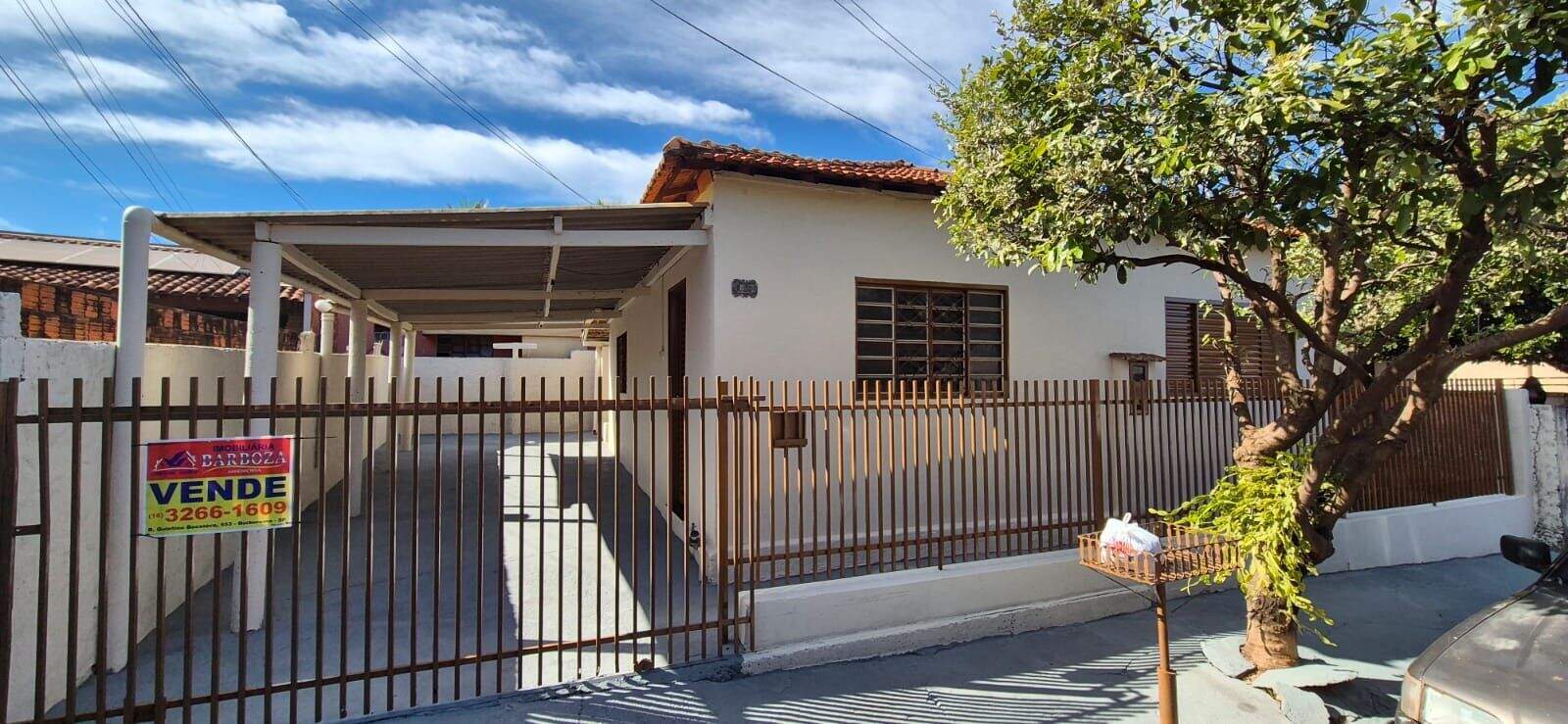 Casa à venda no Centro: 