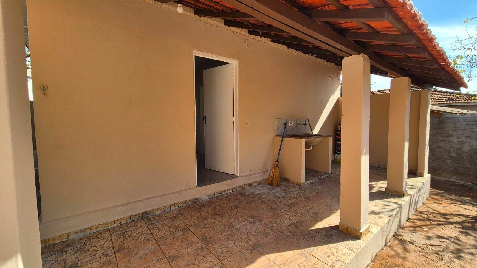 Casa para aluguel no Conjunto Residencial Maria Cristina: 