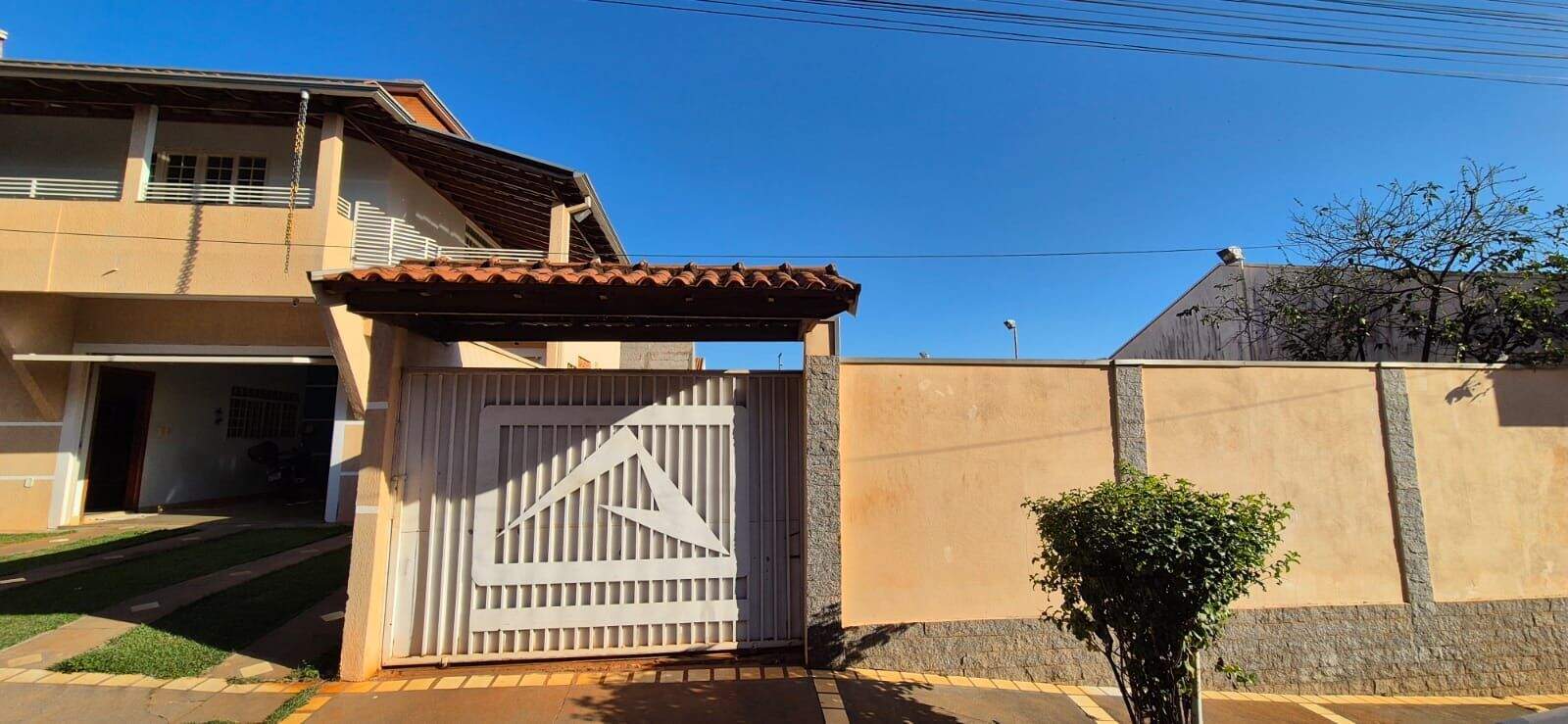 Sobrado à venda no Centro: 