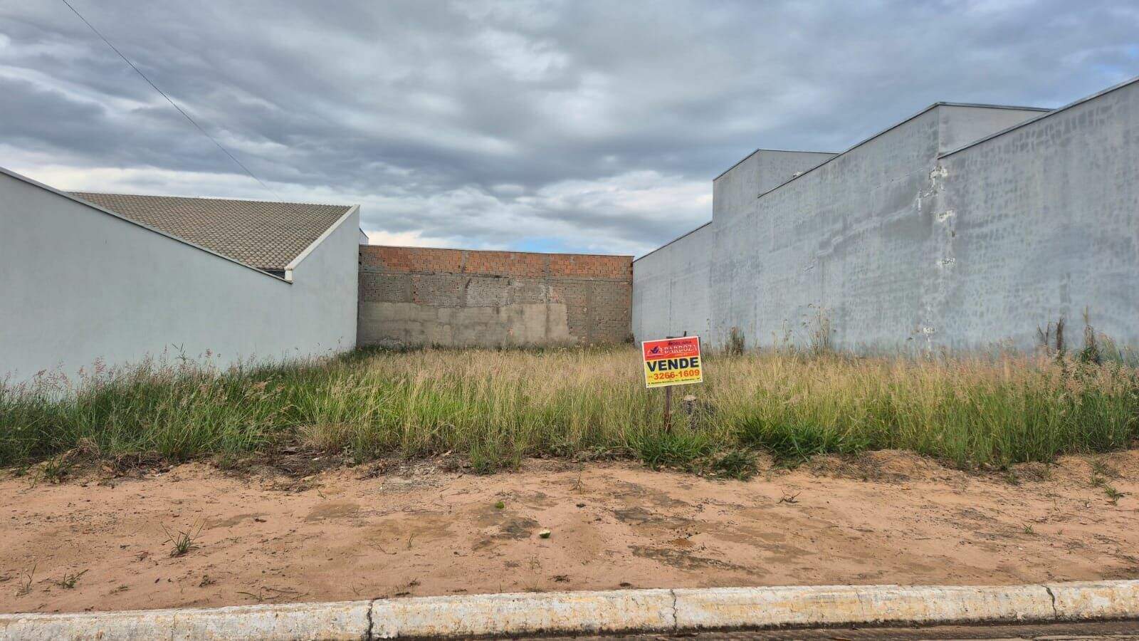 Terreno à venda no Residencial e Comercial Pôr do Sol: 