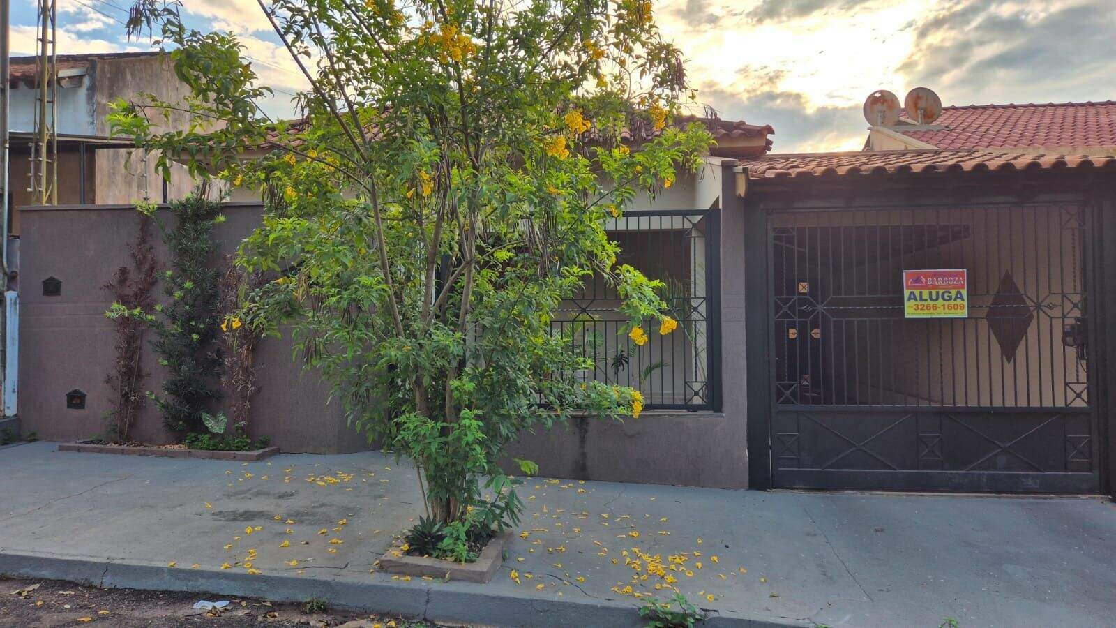Casa para aluguel no Jardim Alto do Ouro Verde: 