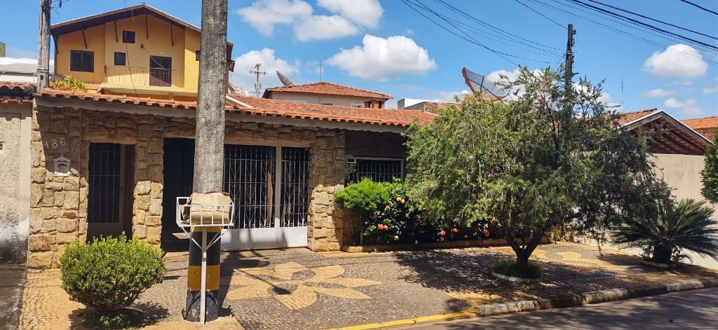 Casa à venda no Jardim Fortaleza: 