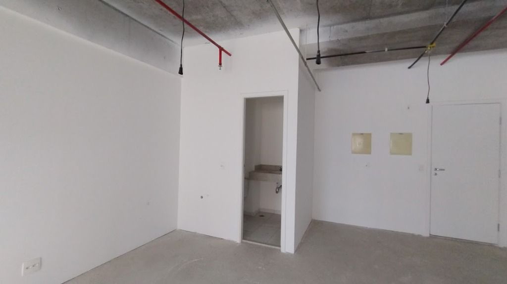 Sala à venda no Centro: 