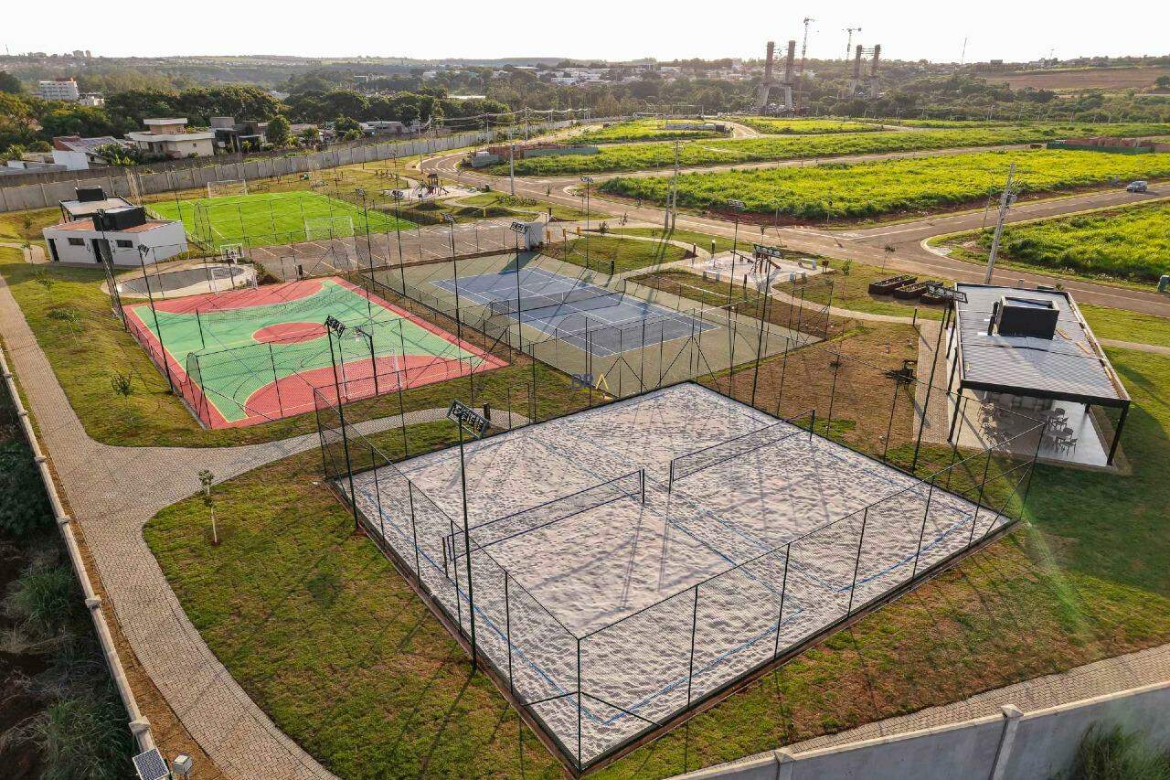 Terreno à venda no Jardim Fortaleza: 