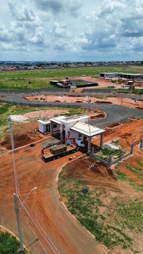 Terreno à venda no Jardim Flamboyant: 