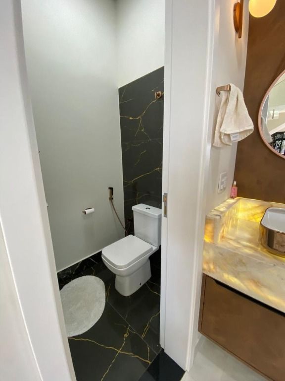 Sobrado à venda no Jardim Ypê: 