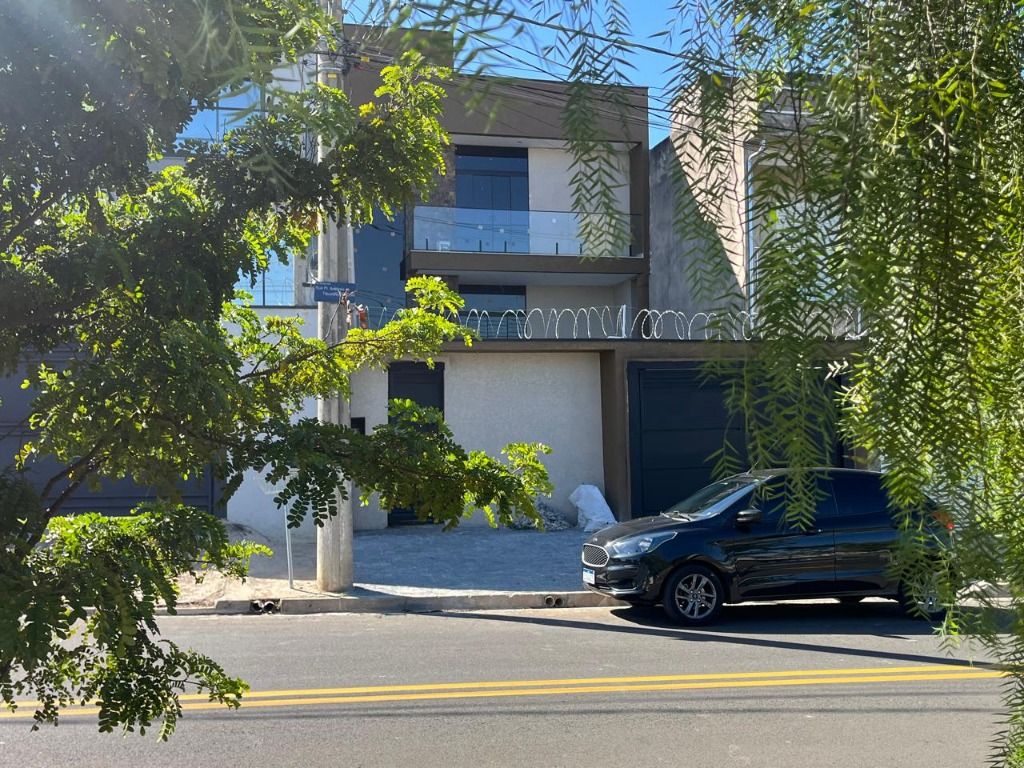 Casa à venda no Jardim Ibirapuera: 