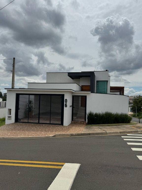 Casa à venda no Jardim Ipaussurama: 