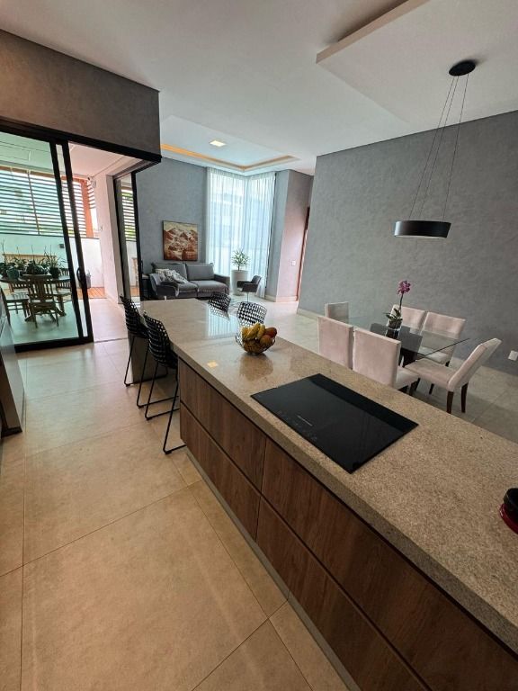 Casa à venda no Jardim Ipaussurama: 