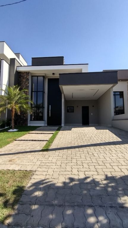 Casa à venda no Parque Brasil 500: 