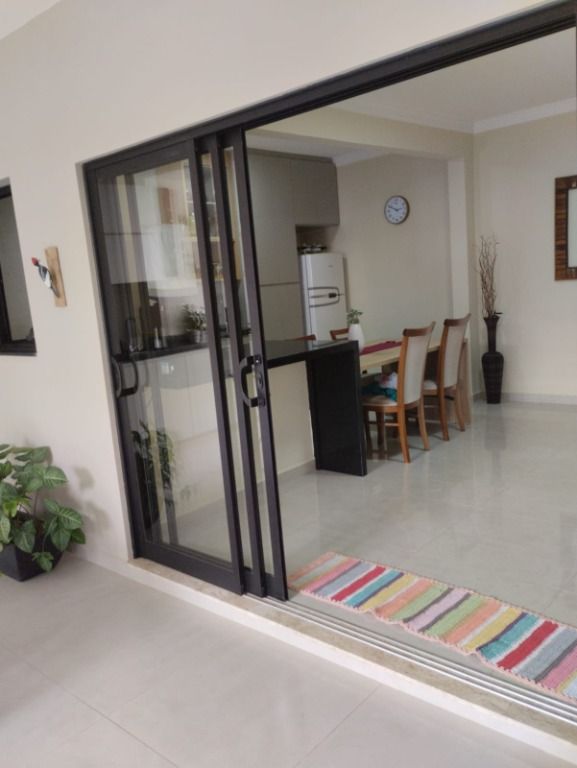 Casa à venda no Jardim São José: 