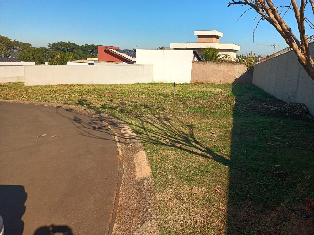 Terreno à venda no Jardim Fortaleza: 