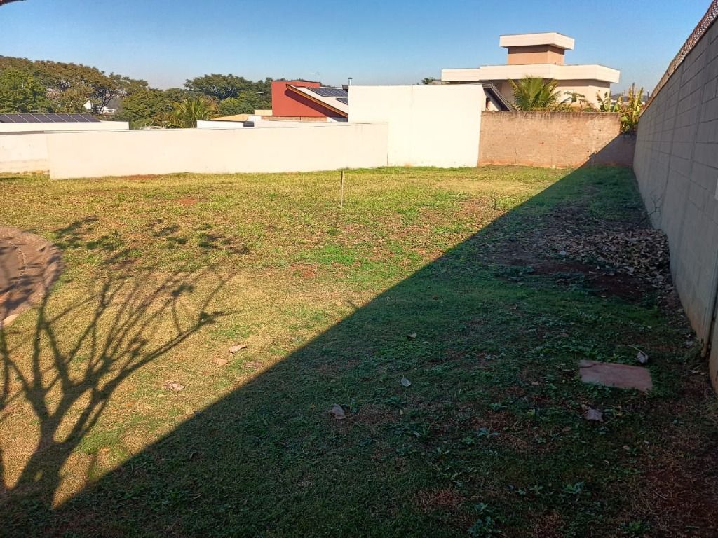 Terreno à venda no Jardim Fortaleza: 