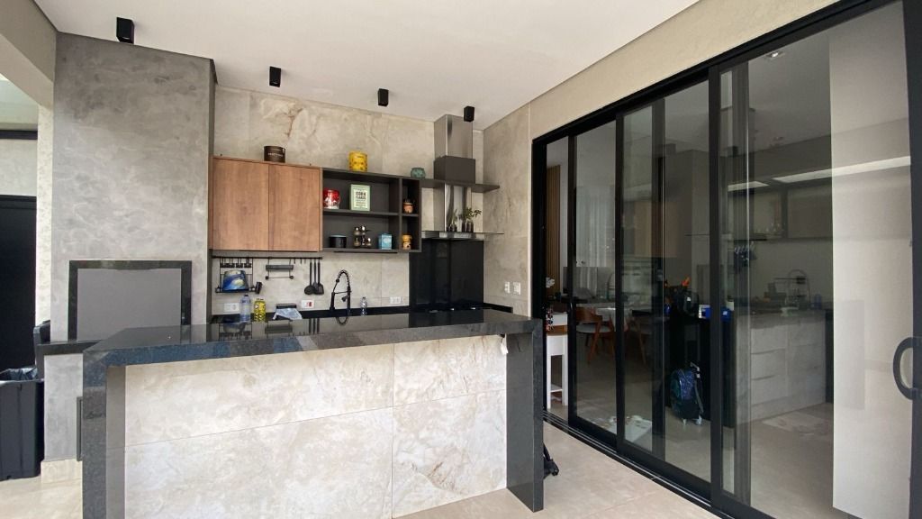 Casa à venda no Parque Brasil 500: 