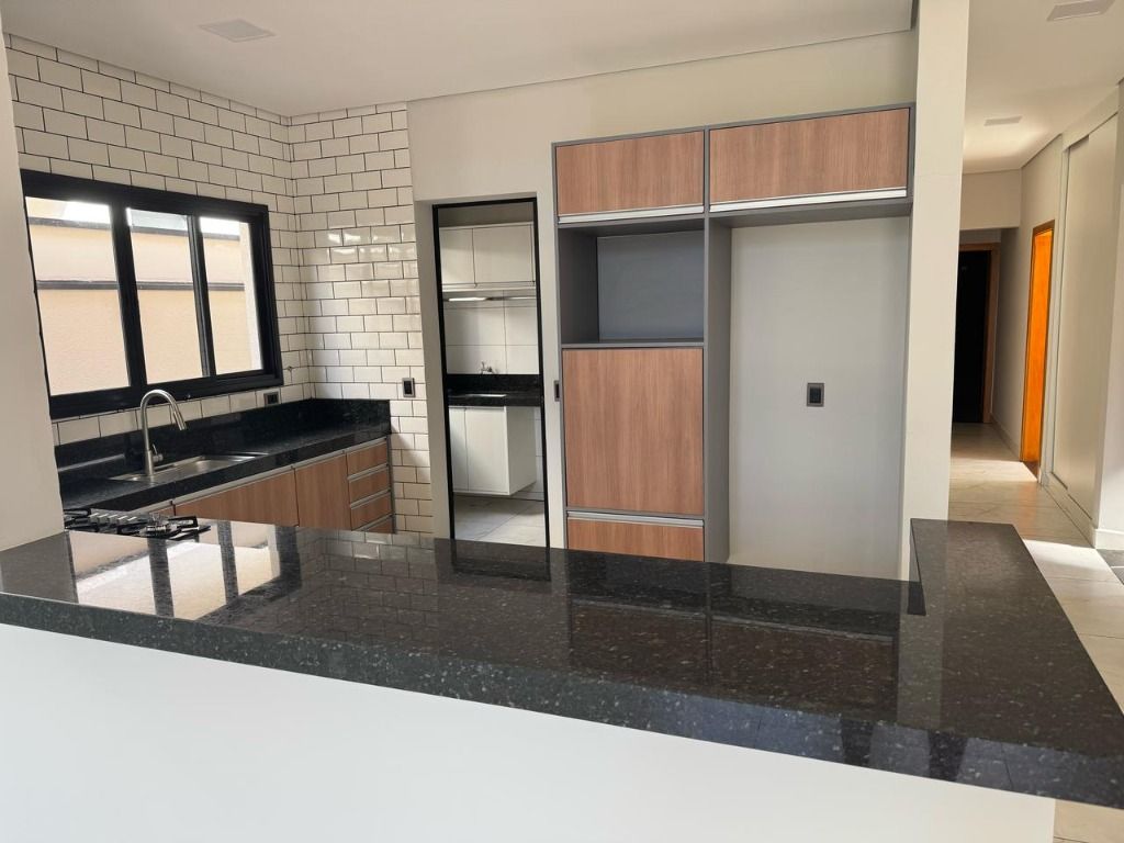 Casa à venda no Parque Brasil 500: 