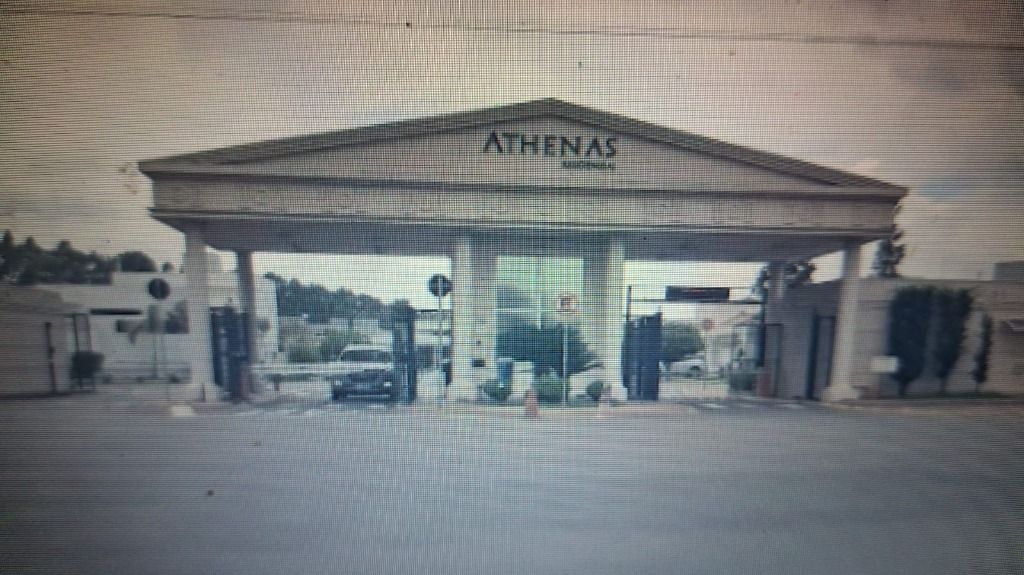 Casa à venda no Jardim de Itapoan: 