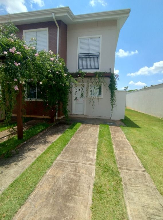 Sobrado à venda no Balneario Tropical: 