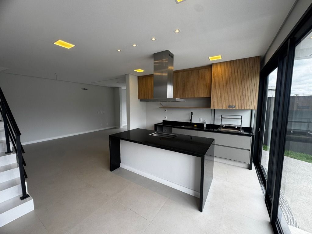 Sobrado à venda no Parque Brasil 500: 