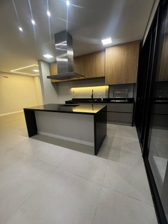 Sobrado à venda no Parque Brasil 500: 