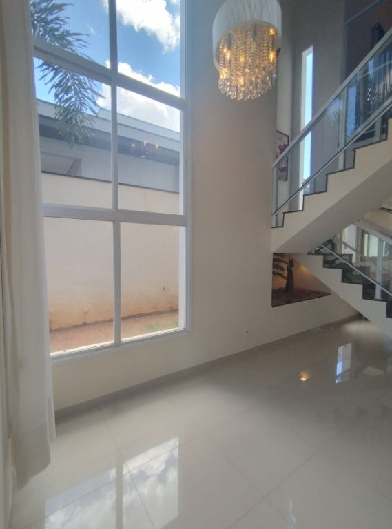 Sobrado à venda no Jardim Pari: 