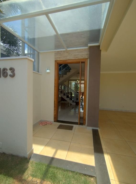 Sobrado à venda no Jardim Pari: 