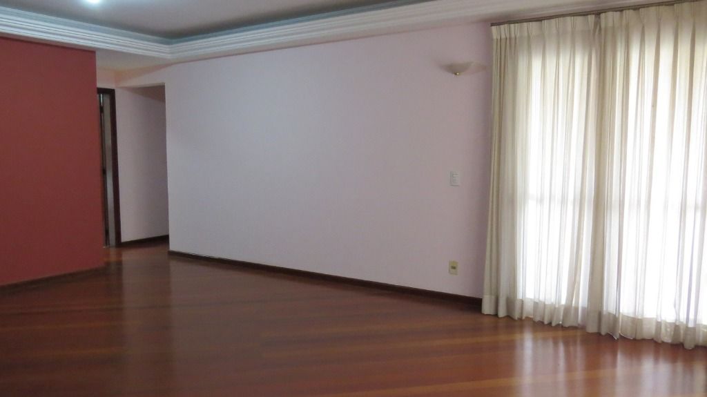 Apartamento à venda no Cambuí: 