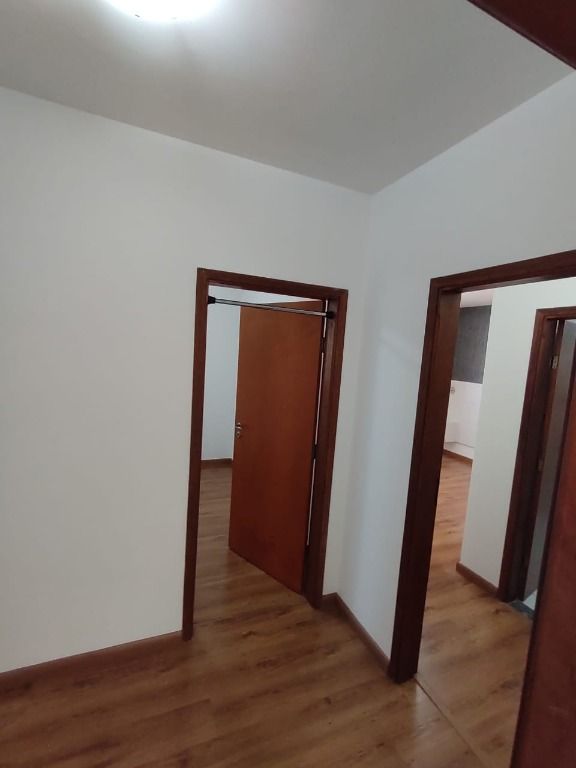Apartamento à venda no Santa Terezinha: 