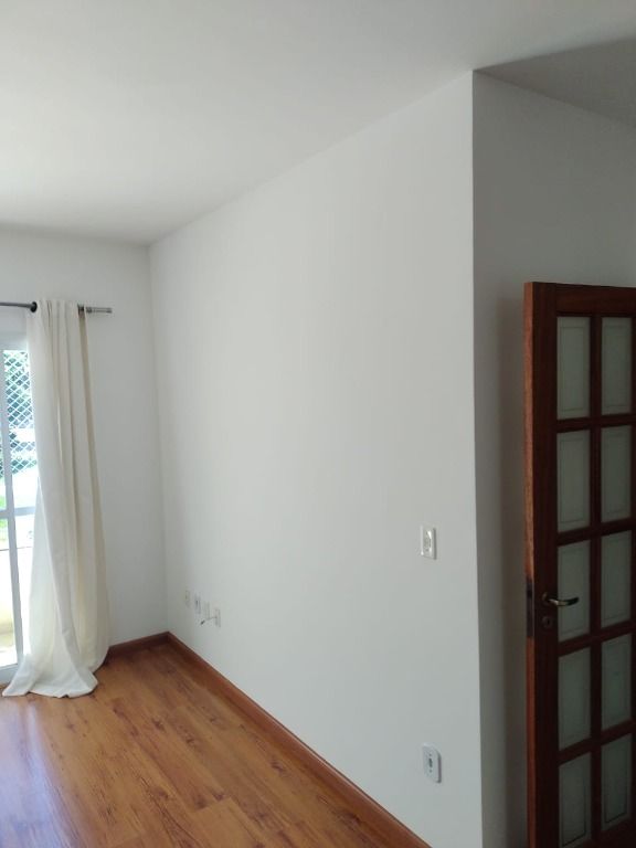 Apartamento à venda no Santa Terezinha: 