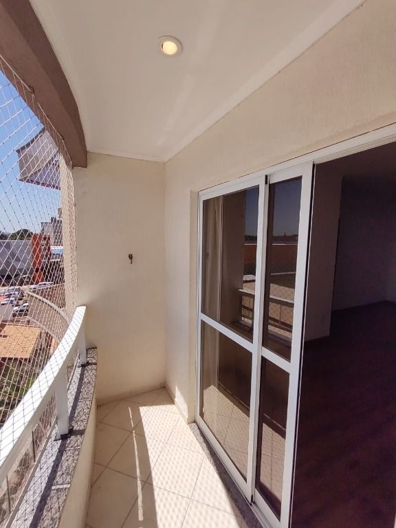 Apartamento à venda no Santa Terezinha: 