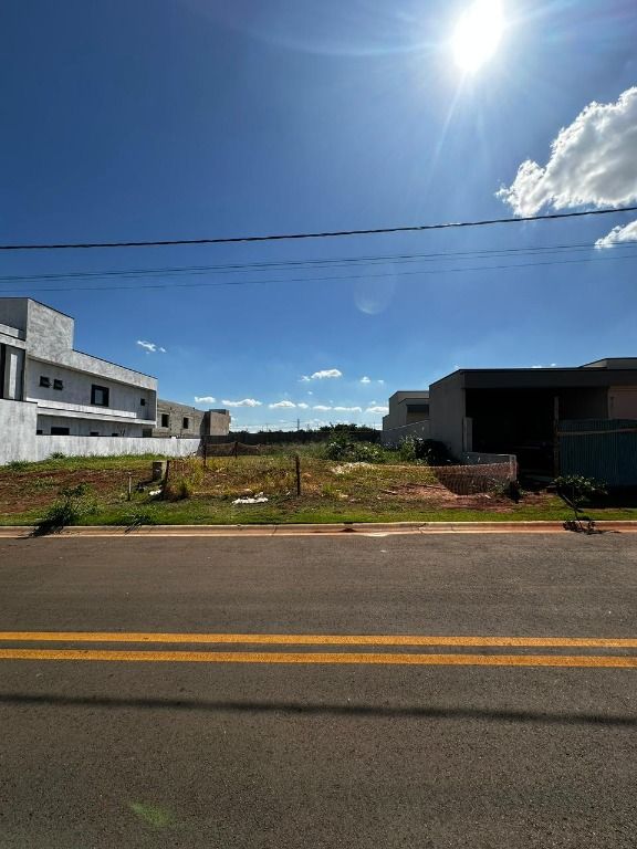 Terreno à venda no Parque Brasil 500: 