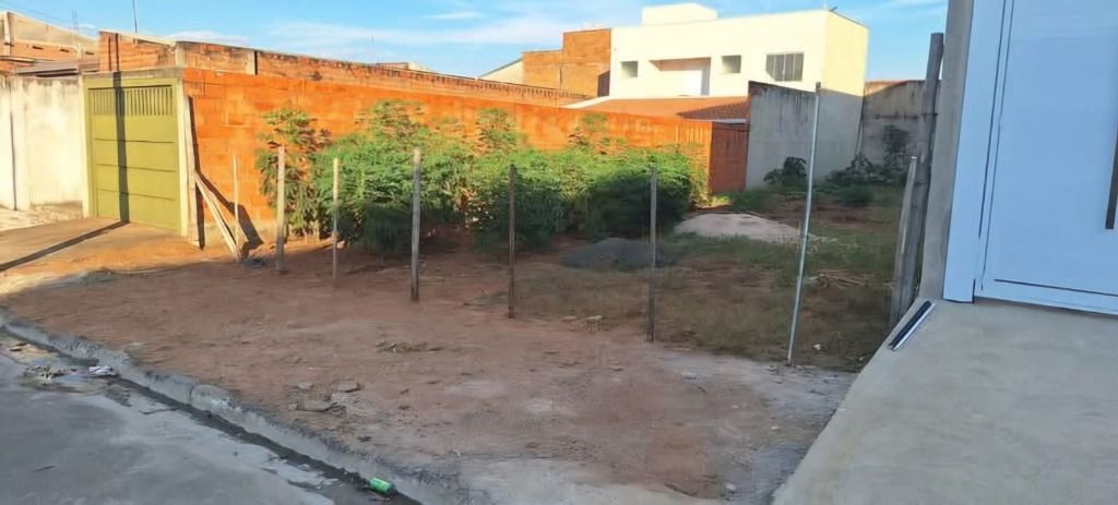 Terreno à venda no João Aranha: 