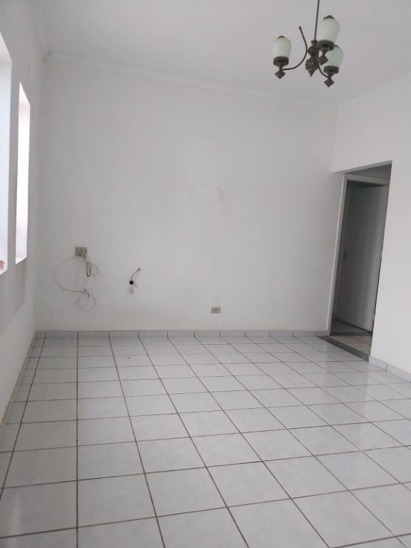 Casa para aluguel no Santa Cecília: 